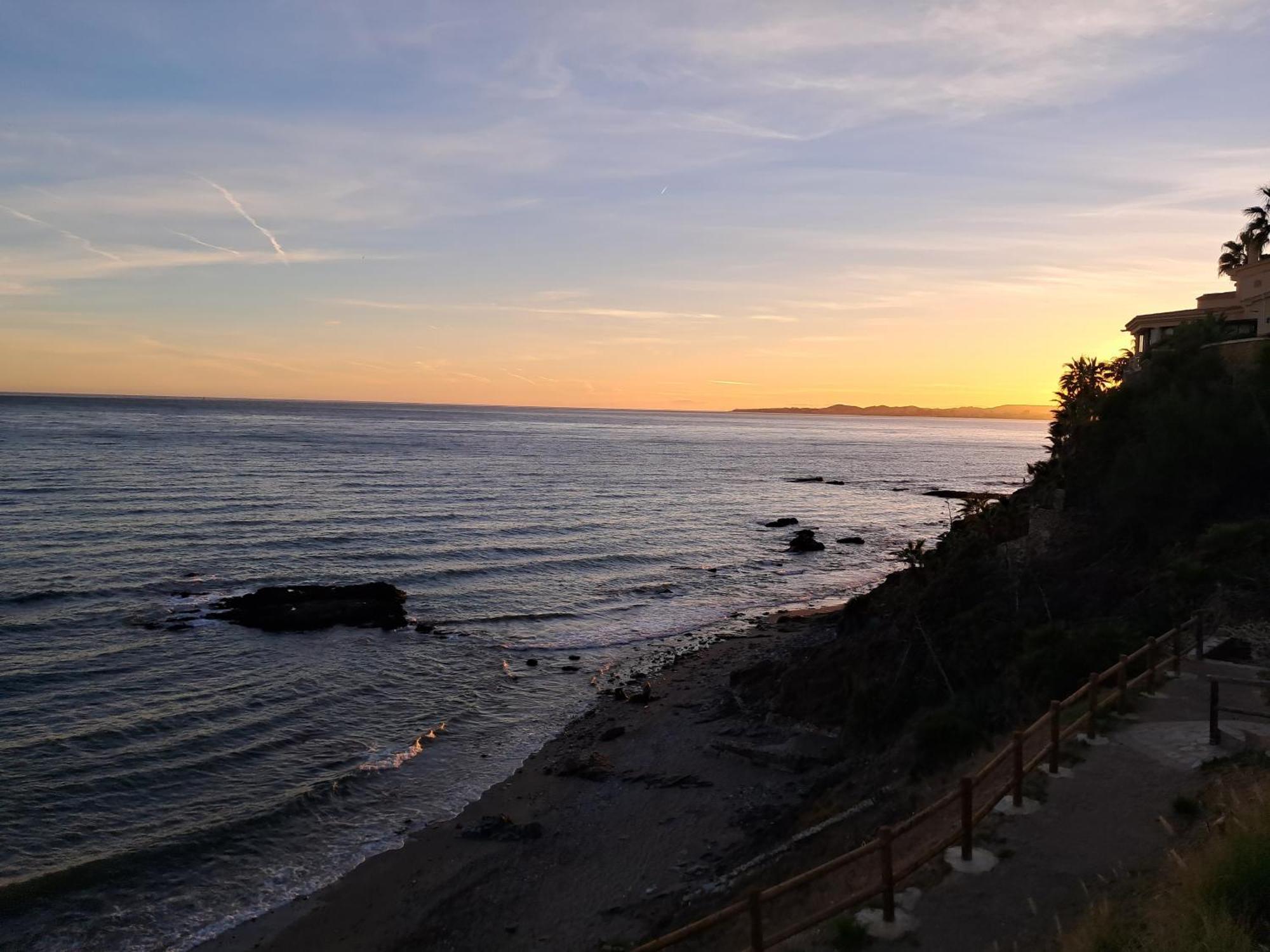 Real Torrequebrada Apartman Benalmádena Szoba fotó